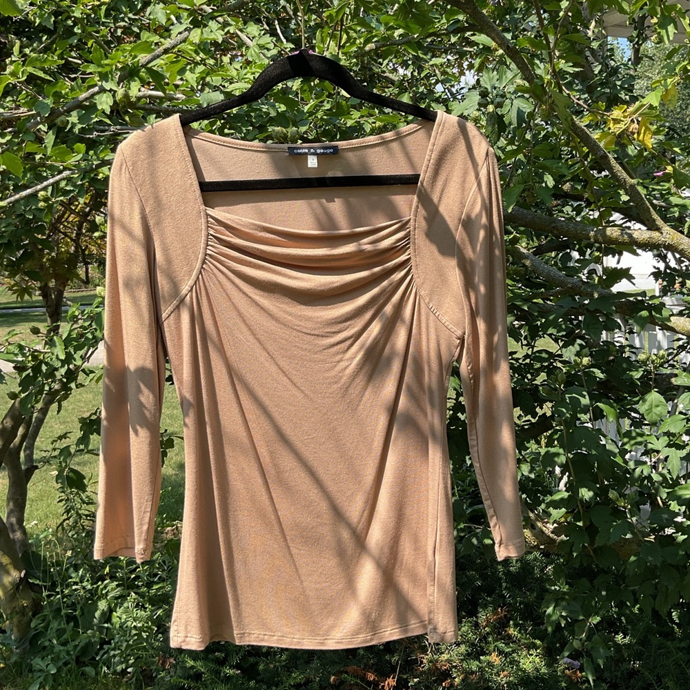 Cable & Gauge Gold Blouse Size Small